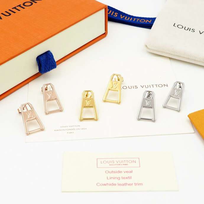 Picture of LV Earring _SKULVearring02cly11211729